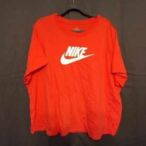 Women's plus size t-shirt